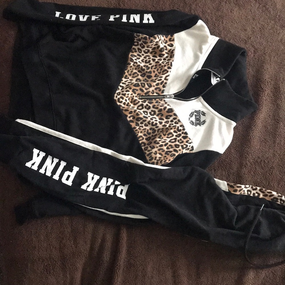 PINK VS sweatsuit